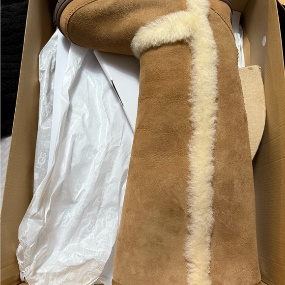 UGG chestnut ultra tall sunbursts Boots. New in box sz 6 - Picture 4 of 5